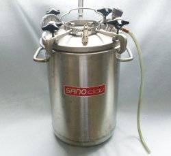 Portable autoclaves without heating