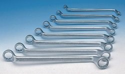 Double-ended ring spanner set