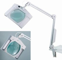 Illuminated magnifier